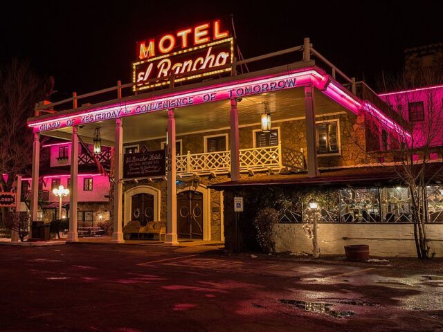 El Rancho  Hotel