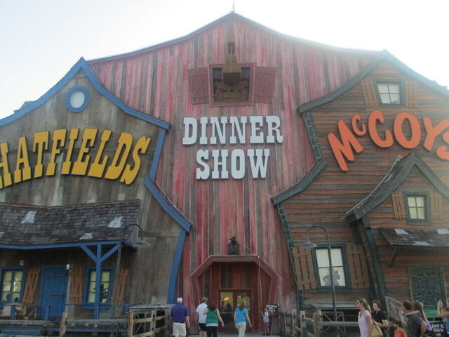 Hatfield & Mccoy Dinner Feud