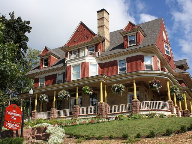 Old Rittenhouse Inn B&B
