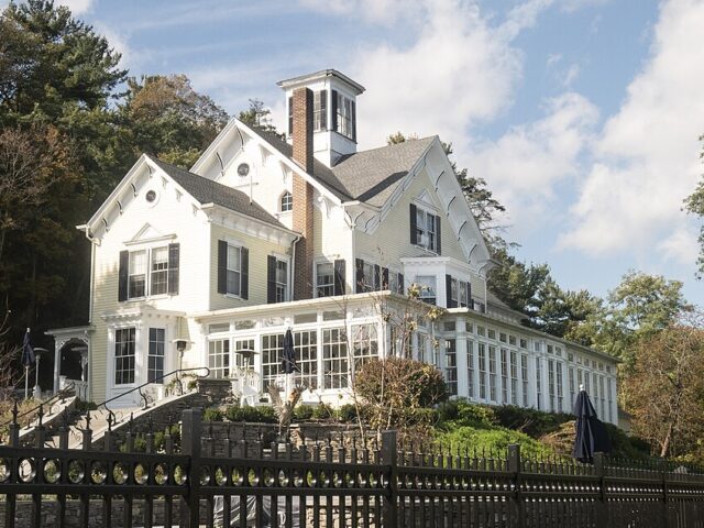 Inn at Taughannock Falls