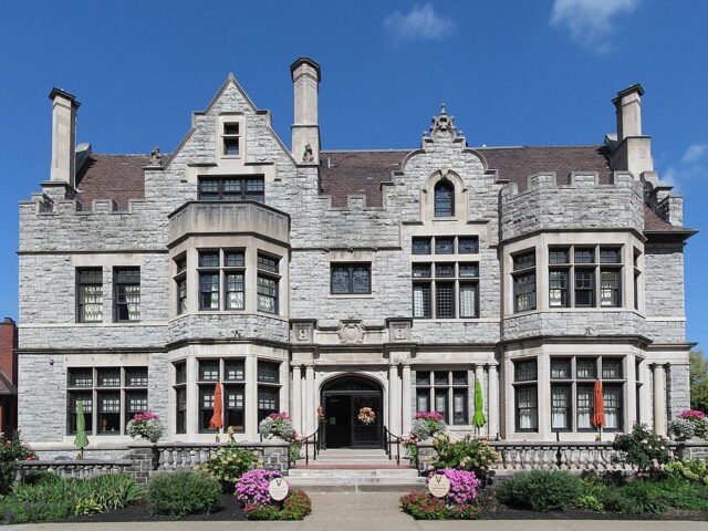 Mansion On Fifth Hotel