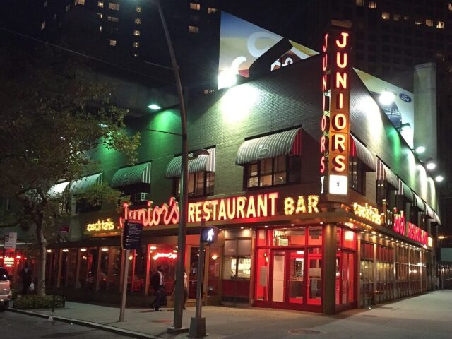 Junior's Restaurant