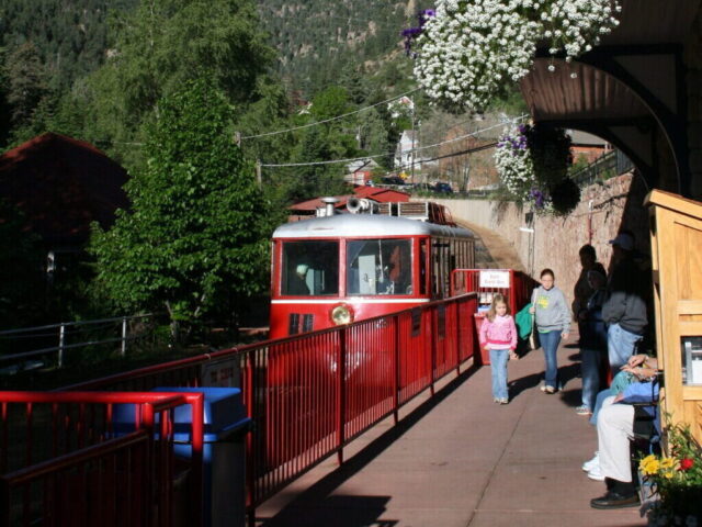 Broadmoor Manitou and Pikes Peak Cog