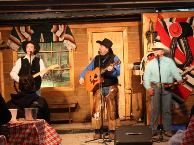 Bar T 5  Covered Wagon Cookout & Show