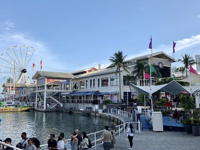 Bayside Marketplace