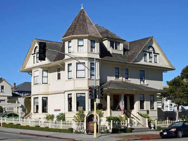 Pacific Grove Inn