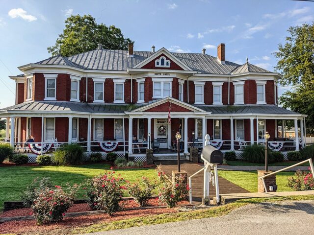 Grand Victorian Inn