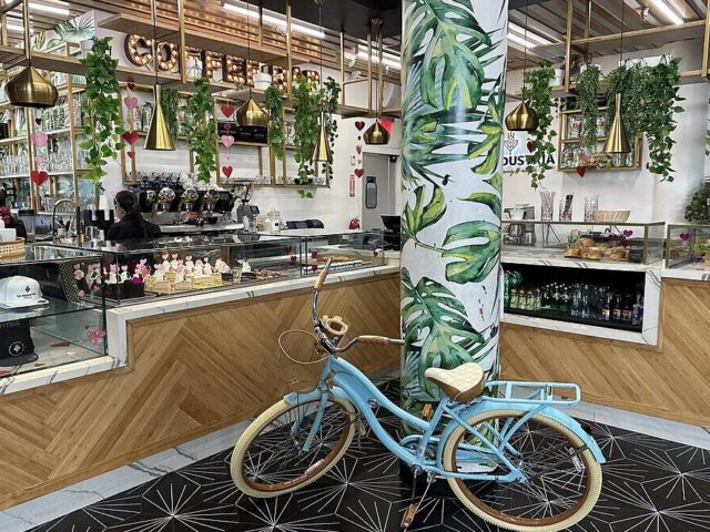 La Industria Café and Bakery