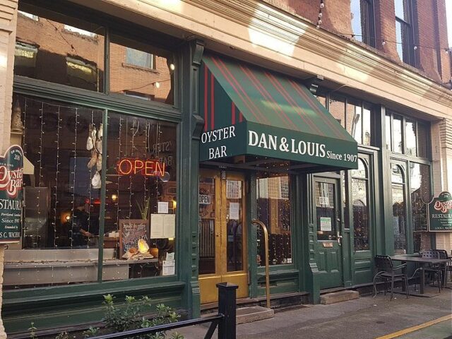 Dan & Louis Oyster Bar