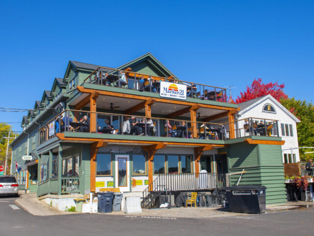 Marker 21 Restaurant