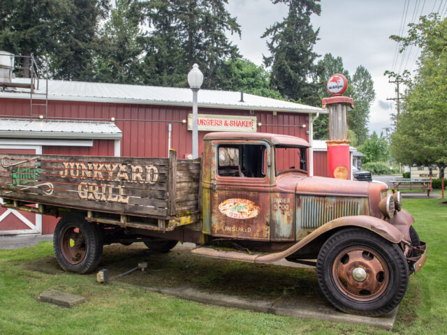 Junkyard Grill