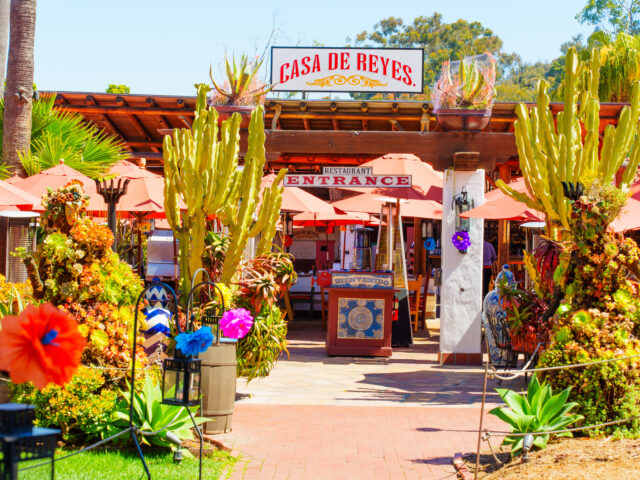 Casa de Reyes Restaurant