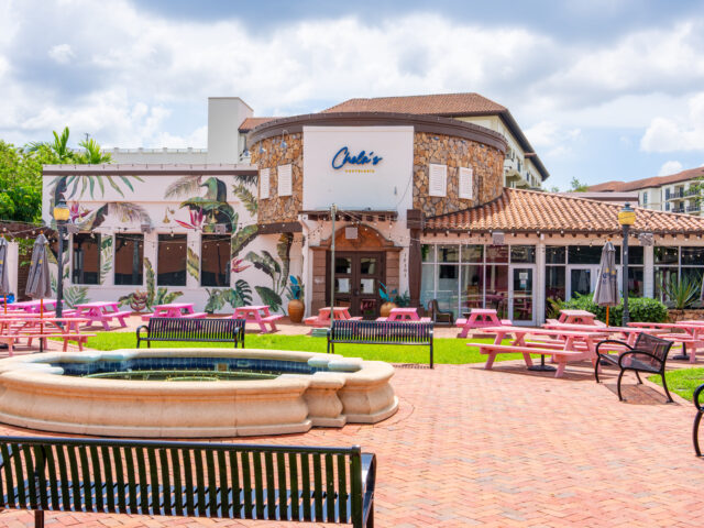 Chelas Miami Bar & Grill