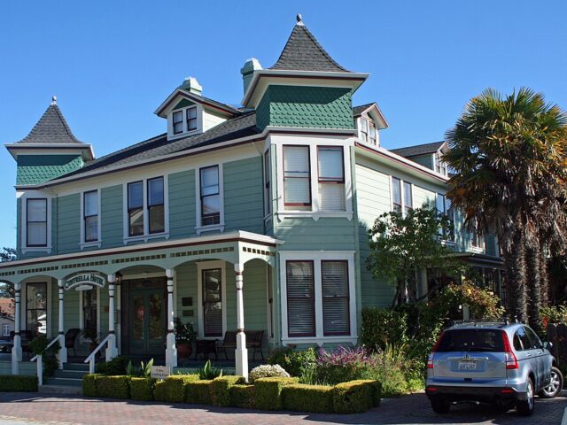 Centrella Inn