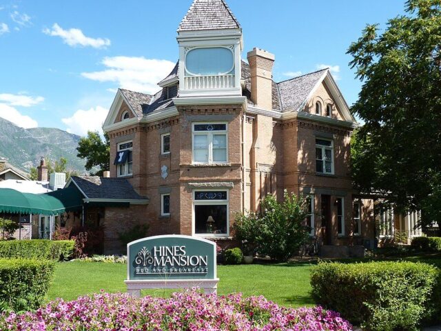 Hines Mansion B&B