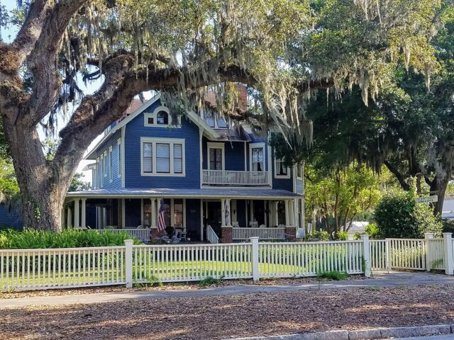 Hoyt House Bed and Breakfast