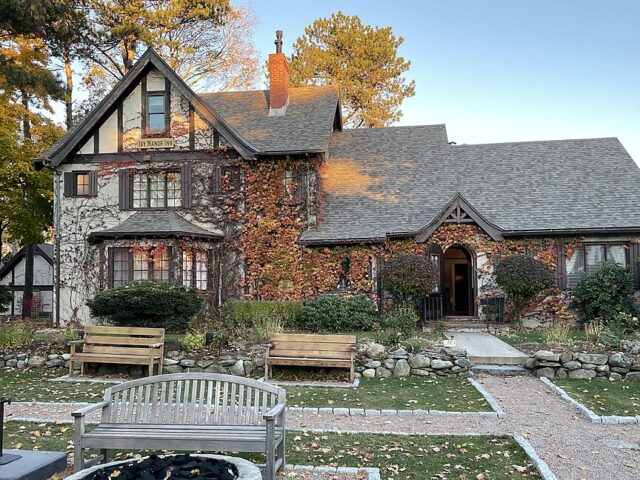 Ivy Manor Inn