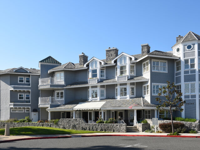 Blue Lantern Inn