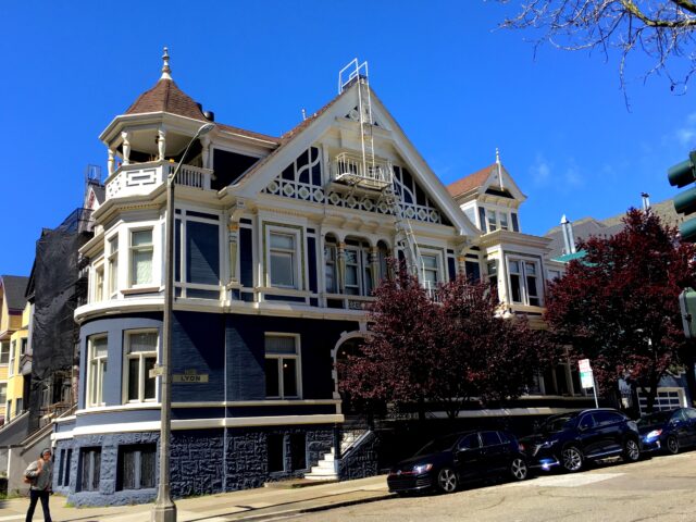 Victorian Inn Bed and Breakfast