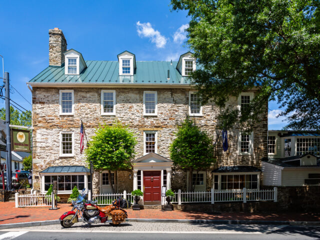 Red Fox Inn & Tavern