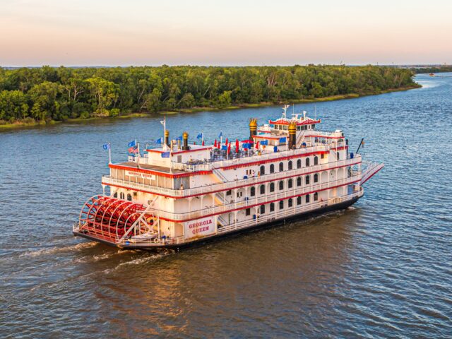Georgia Queen Riverboat Cruise