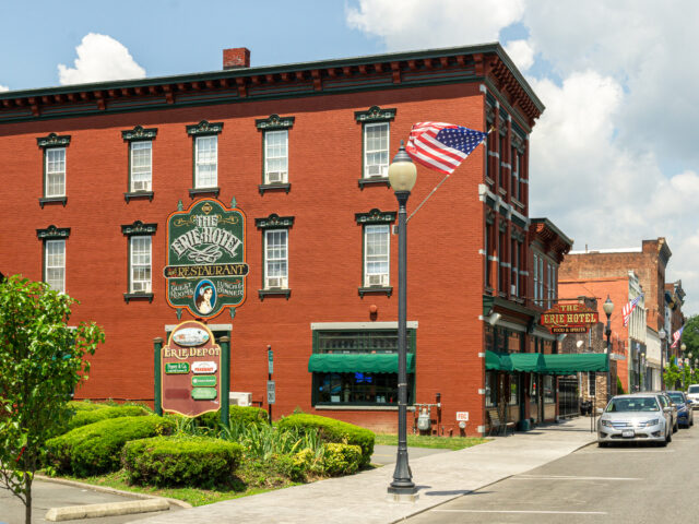 Erie Hotel & Restaurant
