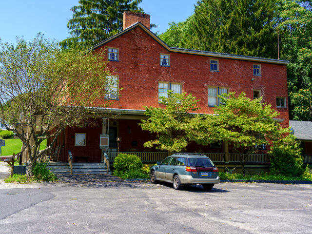 Cashtown Inn Bed & Breakfast
