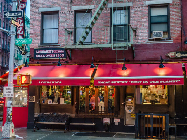 Lambardi's Pizza