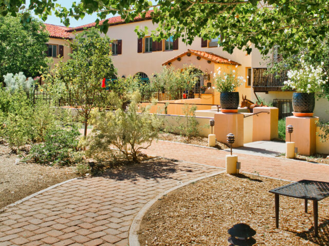 La Posada Inn
