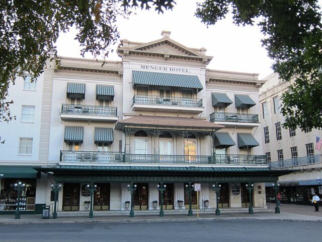 Menger Hotel