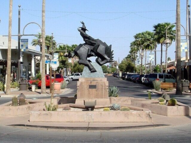 Scottsdale Gallery Association Art Walk