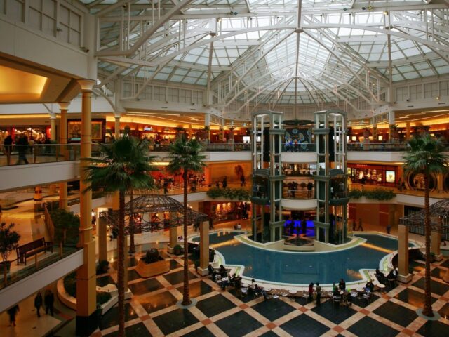 Somerset Collection shopping mall