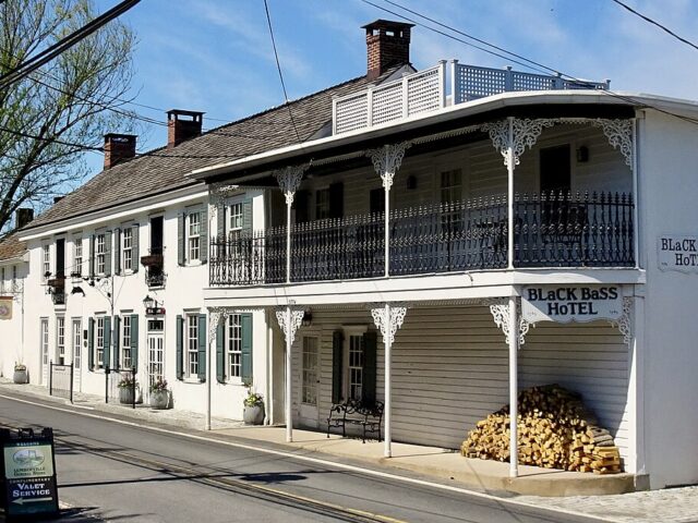 Black Bass Hotel