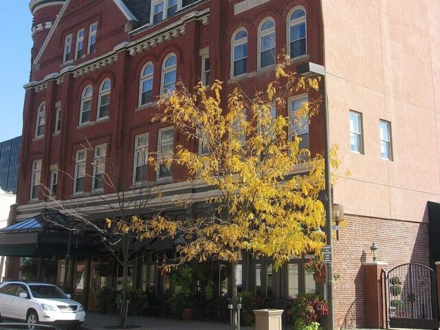 Blennerhassett Hotel
