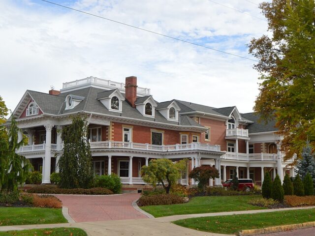 Sebring Mansion Inn & Spa