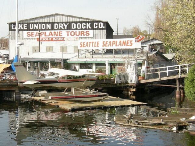Seattle Seaplanes at Lake Union