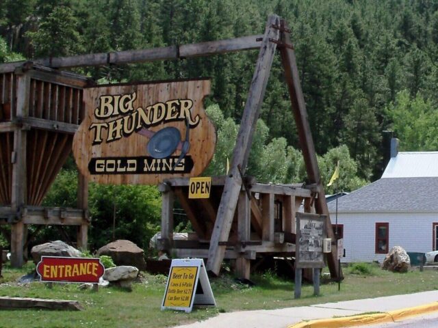 Big Thunder Gold Mine