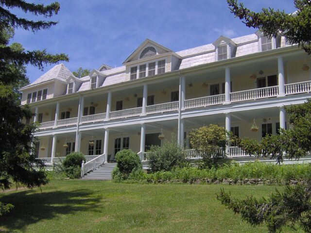 Balsam Mountain Inn