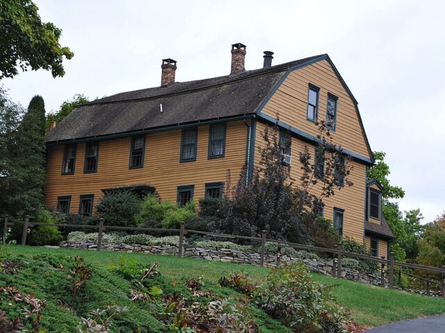 Captain Grant's 1754 B&B
