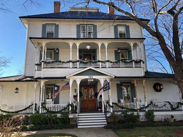 Waverly Inn Bed and Breakfast
