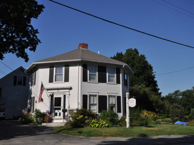 Pressey House Lakeside B&B