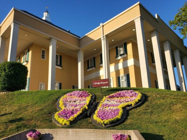 Dolly Parton's Stampede