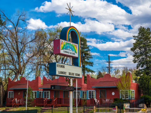 Rainbow Lodge & Inn