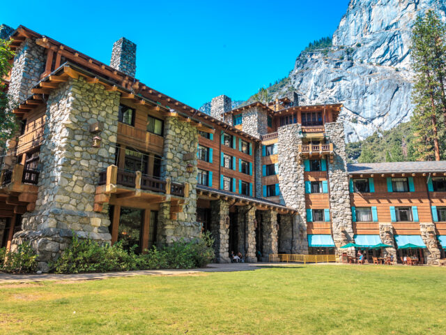 Ahwahnee Hotel