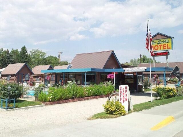 Blue Gables Motel